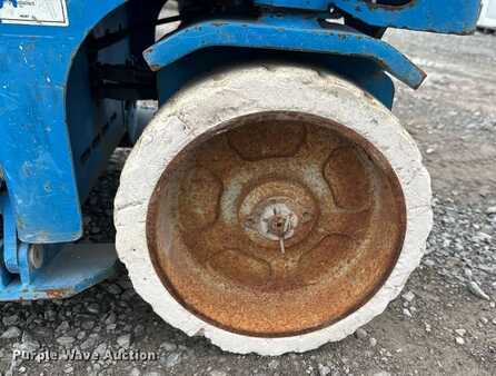 Plataforma Tijera 2000  Genie GS-2032 (22)