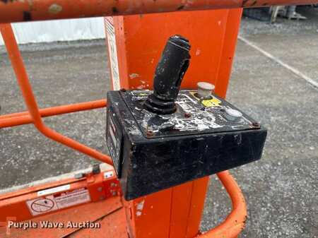 Vertical mast lift 2015  Snorkel TM12 (14)