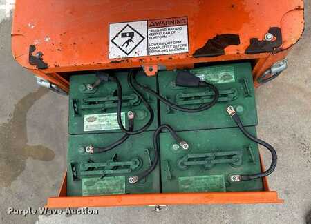 Vertical mast lift 2015  Snorkel TM12 (19)