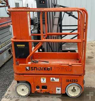 Vertical mast lift 2015  Snorkel TM12 (2)