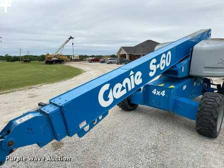 Telescopic boom lift 2010  Genie S-60 (29)