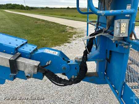 Telescopic boom lift 2010  Genie S-60 (30)