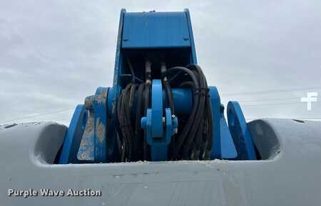 Telescopic boom lift 2010  Genie S-60 (37)