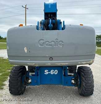 Telescopic boom lift 2010  Genie S-60 (6)