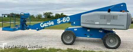 Telescopic boom lift 2010  Genie S-60 (8)