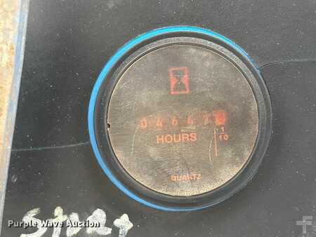 Telescopic boom lift 2006  Genie S-80 (31)