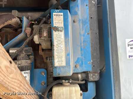 Telescopic boom lift 2006  Genie S-80 (37)