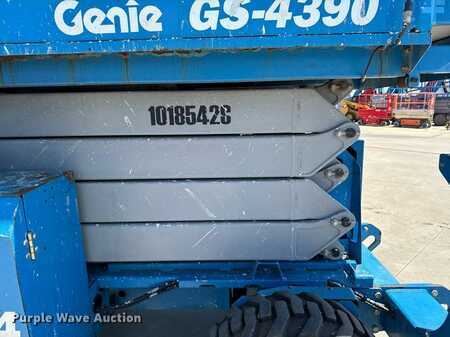 Scissor lift 2013  Genie GS-4390 (16)