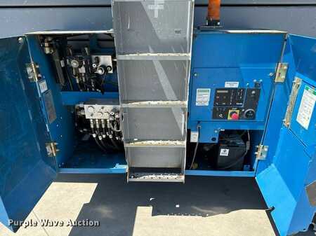 Scissor lift 2013  Genie GS-4390 (34)