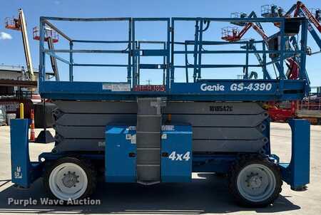 Scissor lift 2013  Genie GS-4390 (4)