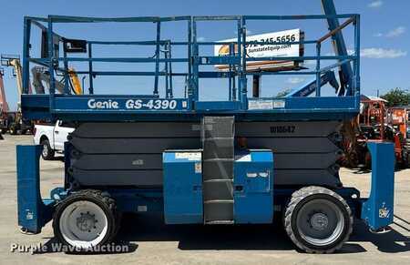 Scissor lift 2013  Genie GS-4390 (8)