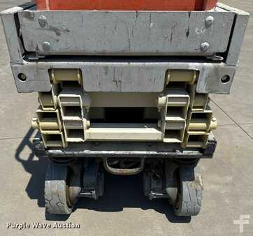 Scissor lift 2013  JLG 1930ES (10)