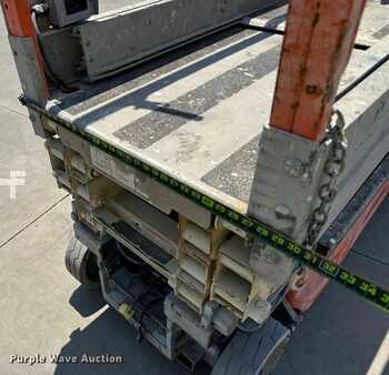 Scissor lift 2013  JLG 1930ES (17)