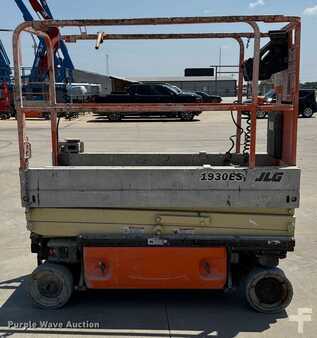 Scissor lift 2013  JLG 1930ES (4)