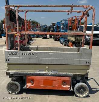 Scissor lift 2013  JLG 1930ES (8)