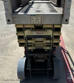 Scissor lift 2012  JLG 2630ES (14)