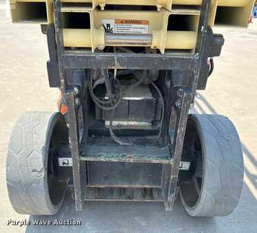 Scissor lift 2013  JLG 2630ES (14)