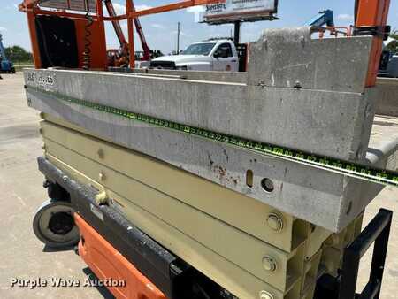 Scissor lift 2013  JLG 2630ES (18)