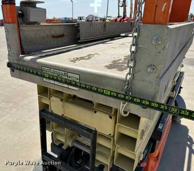 Scissor lift 2013  JLG 2630ES (19)