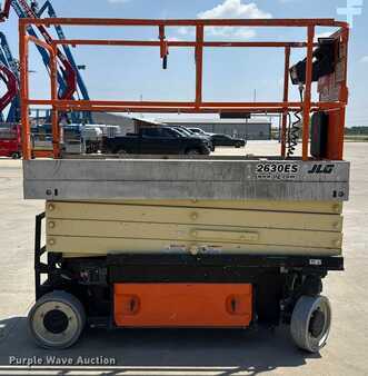 Scissor lift 2013  JLG 2630ES (4)