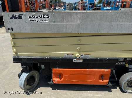 Scissor lift 2013  JLG 2630ES (9)