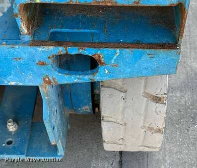 Scissor lift - Genie GS-3246 (34)