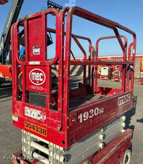 Scissor lift 2017  MEC 1930SE (12)