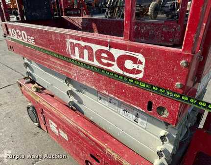 Scissor lift 2017  MEC 1930SE (19)