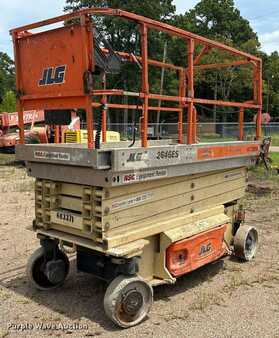 Plataforma Tijera 2007  JLG 2646ES (1)