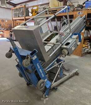 Vertical mast lift - Genie AWP-40S (1)