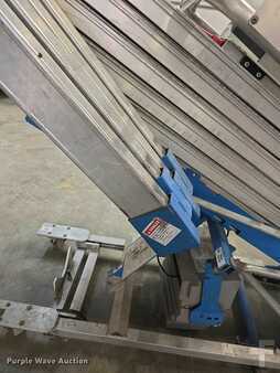 Vertical mast lift - Genie AWP-40S (19)