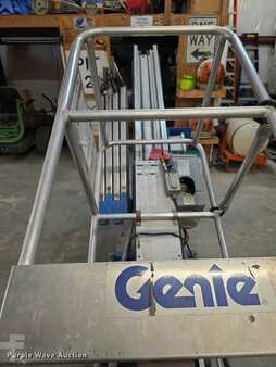 Vertical mast lift - Genie AWP-40S (26)