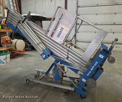 Vertical mast lift - Genie AWP-40S (3)