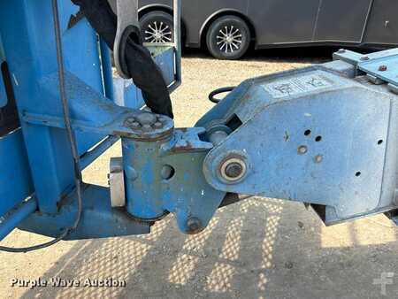 Telescopic boom lift 2007  Genie S-60 (15)