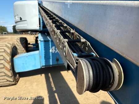 Telescopic boom lift 2007  Genie S-60 (21)