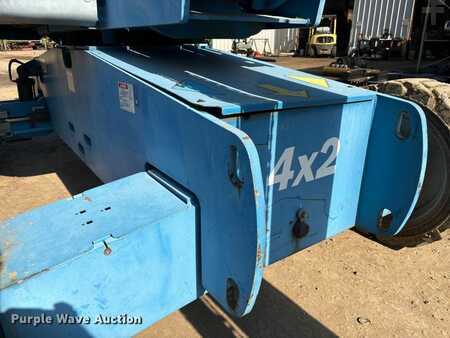 Telescopic boom lift 2007  Genie S-60 (22)