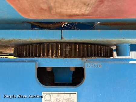 Telescopic boom lift 2007  Genie S-60 (29)