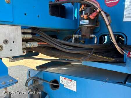 Telescopic boom lift 2007  Genie S-60 (30)