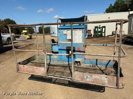 Telescopic boom lift 2007  Genie S-60 (33)