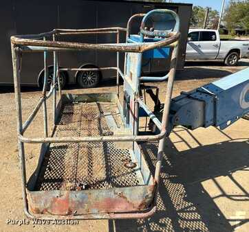 Telescopic boom lift 2007  Genie S-60 (35)