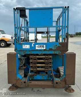 Scissor lift 2006  Genie GS2668 RT (2)