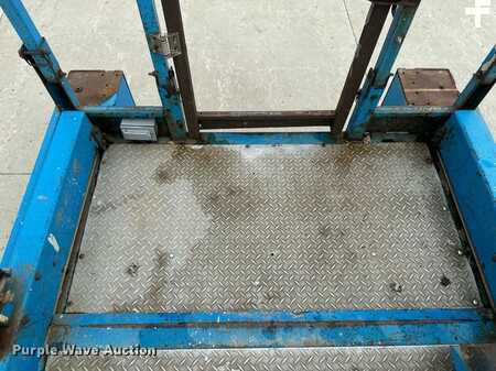 Scissor lift 2006  Genie GS2668 RT (38)