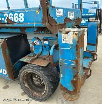 Scissor lift 2006  Genie GS-2668 (18)