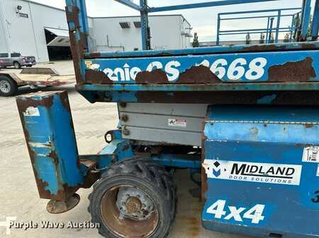 Scissor lift 2006  Genie GS-2668 (36)