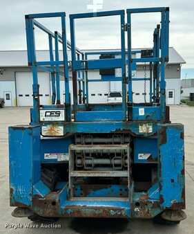 Scissor lift 2006  Genie GS-2668 (6)