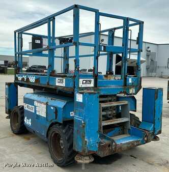Scissor lift 2006  Genie GS-2668 (7)