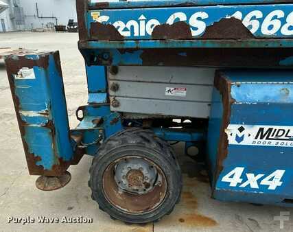 Scissor lift 2006  Genie GS-2668 (9)