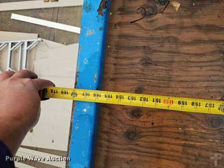 Scissor lift 2004  Genie GS-5390 (11)