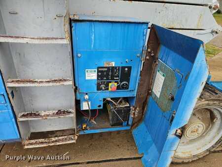 Scissor lift 2004  Genie GS-5390 (26)