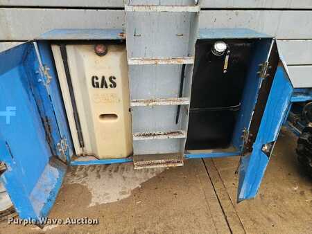 Scissor lift 2004  Genie GS-5390 (28)